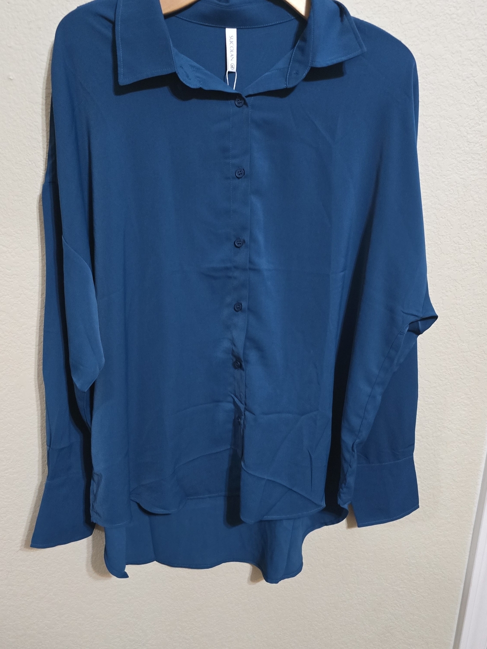 Women's Teal Button-Down Blouse with Point Collar